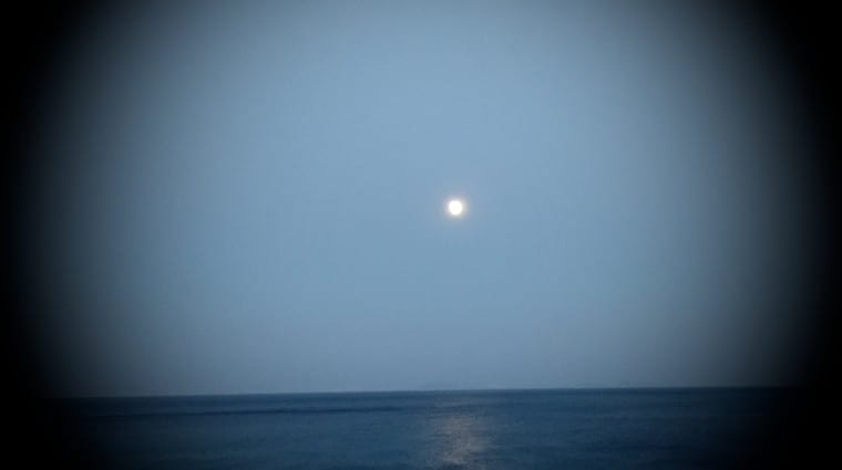 Της σελήνης της Μυτιλήνης, παλαιά και νέα ωδή, διαβάζει η Ρίτα Λυτού